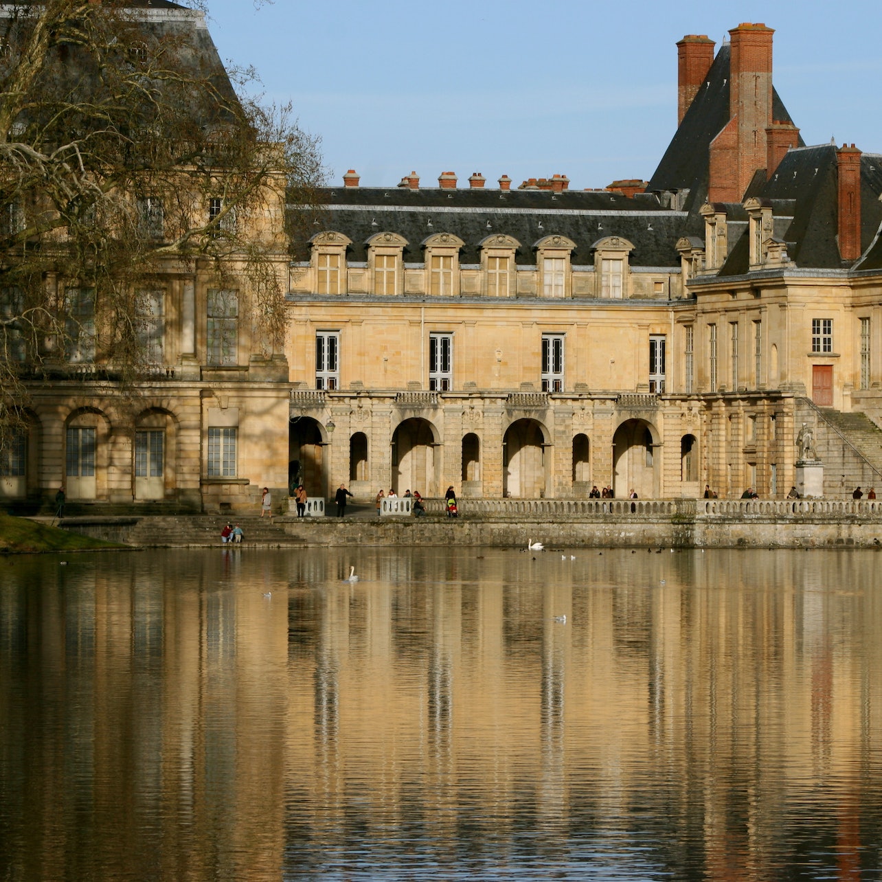 Picture of Château de Fontainebleau in Paris, France