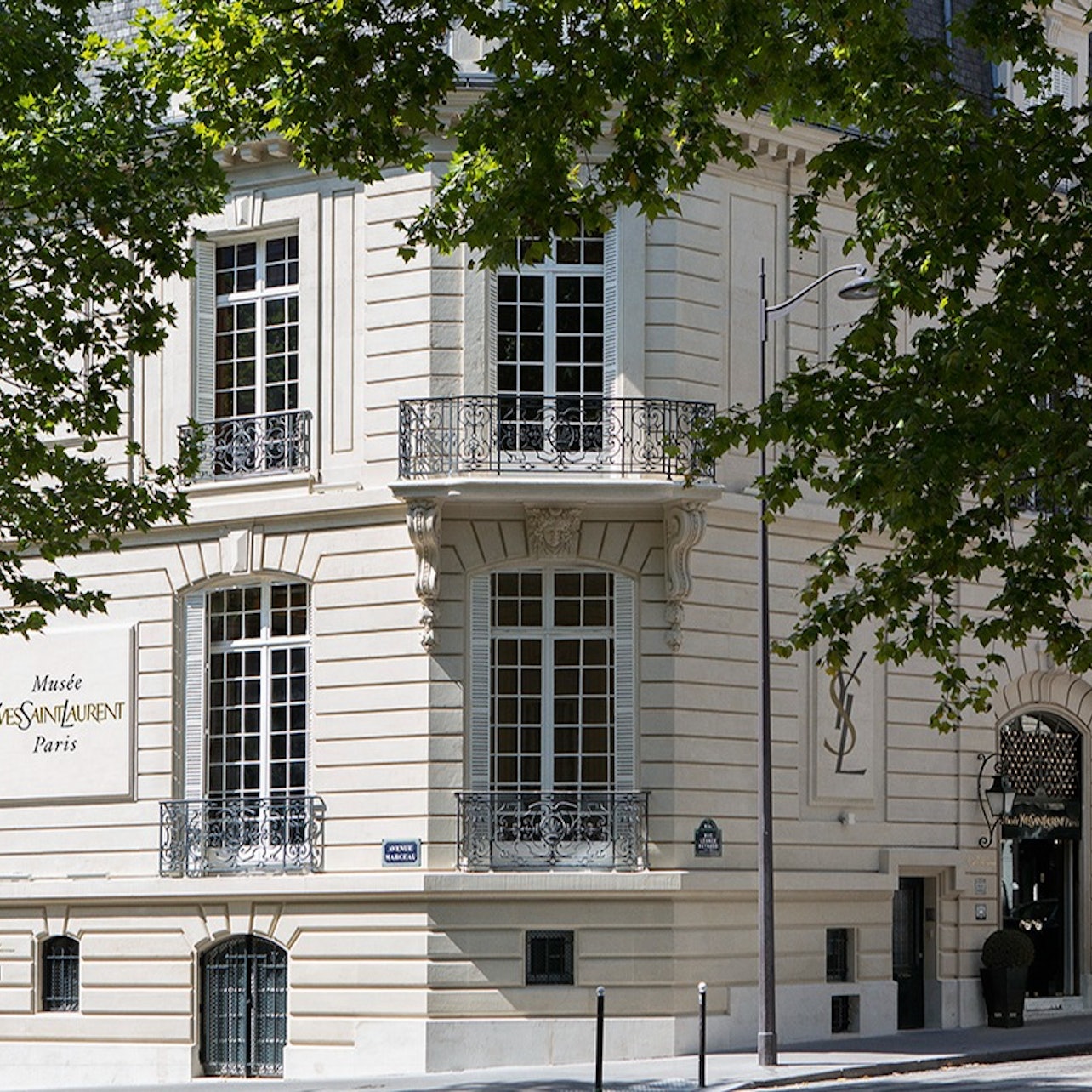 Picture of Musée Yves Saint Laurent Paris in Paris, France